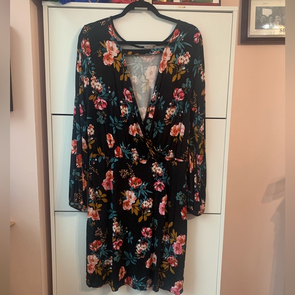 LOFT Petite Black Floral Bar Back Fit & Flare Cocktail Dress NWT Size 12 - Picture 9 of 9